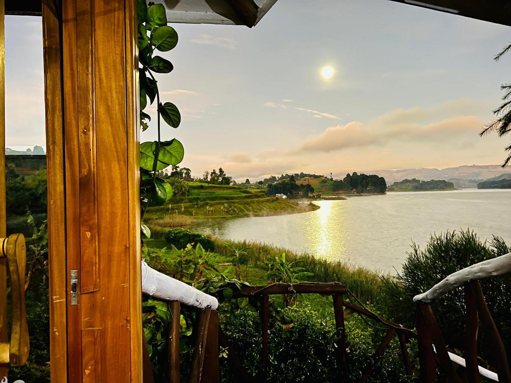 Lake Bunyonyi Rock Resort Kabale ภายนอก รูปภาพ